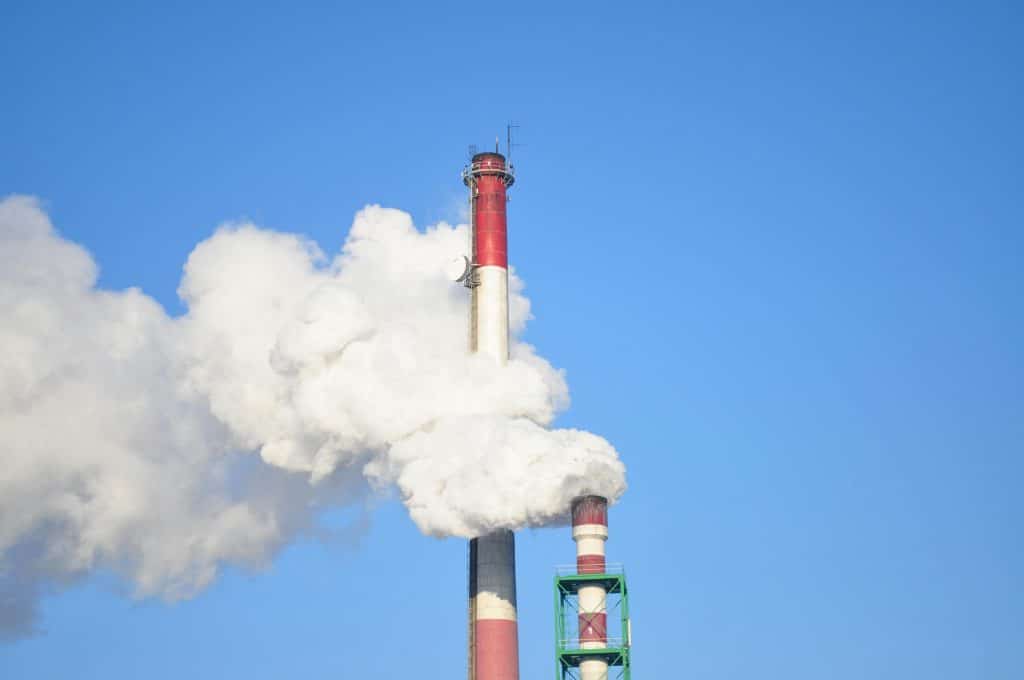 commercial solar reduce carbon footprint